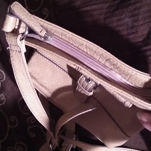 Nine West Crossbody purse - Picture 6 of 8